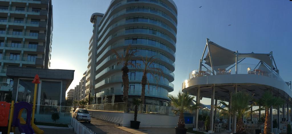 Arthemis Apartment Mamaia Exterior photo