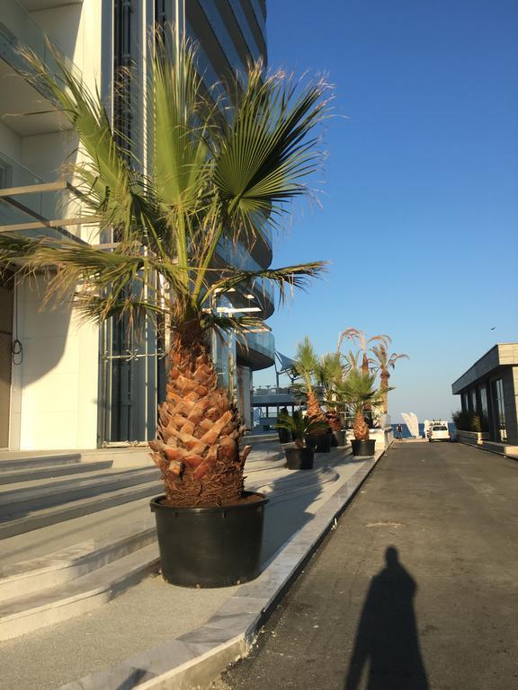 Arthemis Apartment Mamaia Exterior photo